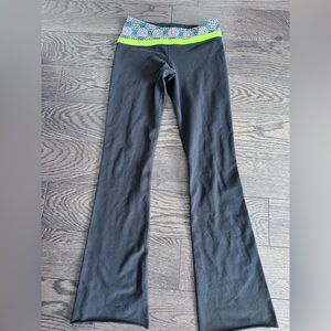 Ivivva by Lululemon Black Yoga Pants size 10 (girls)